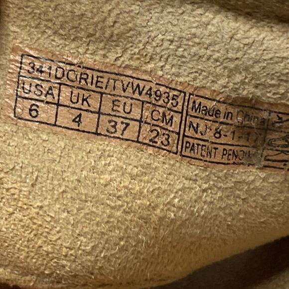 Vionic Cork and Gold Skylar Walking Sandal with Arch Support Size 6 - Picture 4 of 4